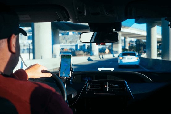 5 Reasons All Uber Drivers Need A Dashcam