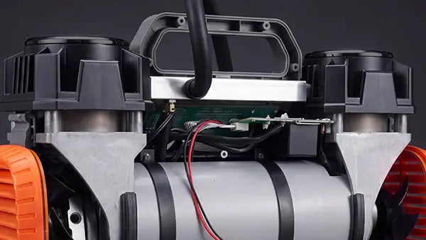 Twin cylinder air compressor