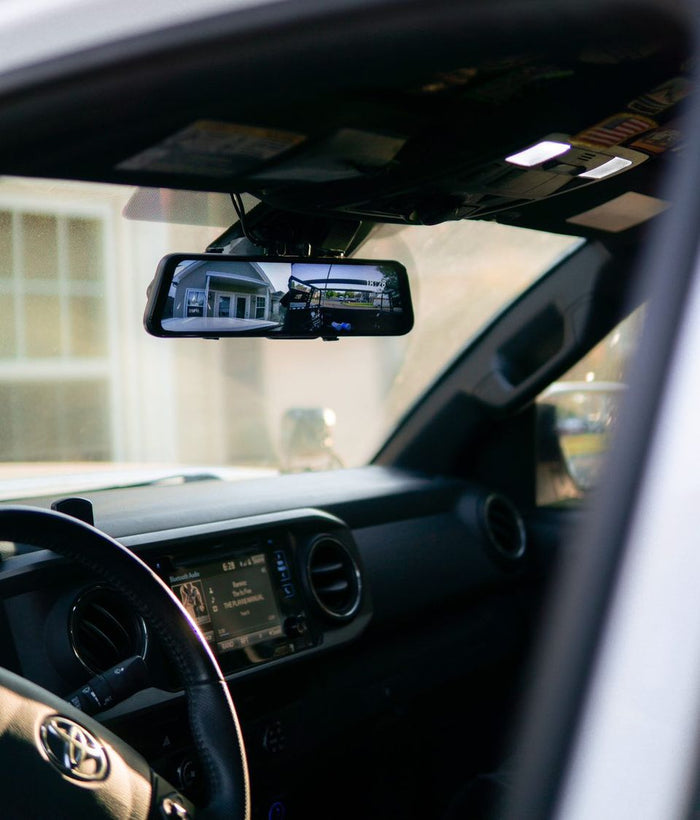 how dash cam gets power